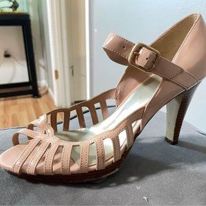 Fioni Pastel Pink heels size 8